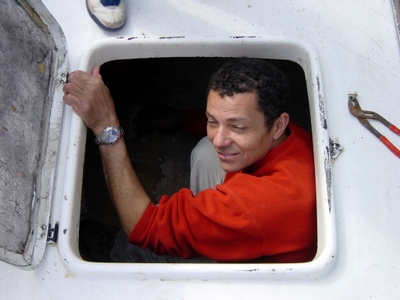 pat dans la cale.JPG